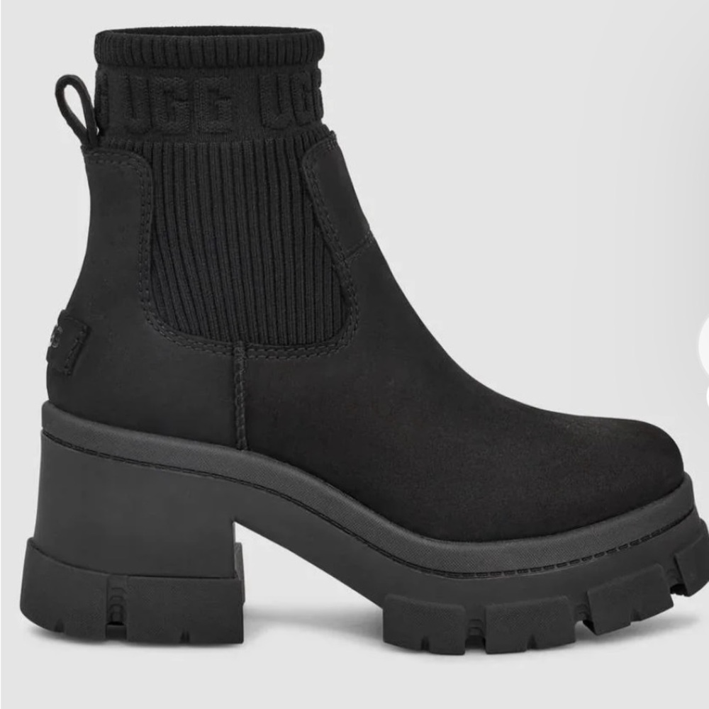 UGG Chelsea boot - Picture 2 of 2